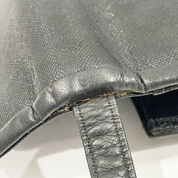 Yves Saint Laurent Push Lock Shoulder Bag - Picture 13 of 14